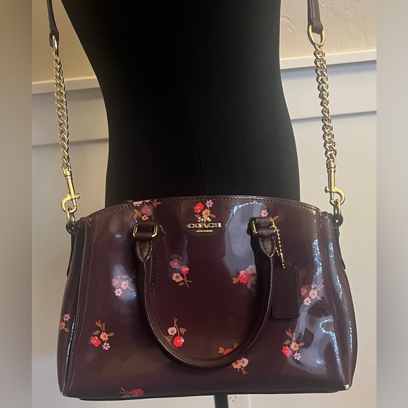 Sold - Picture 1 of 11